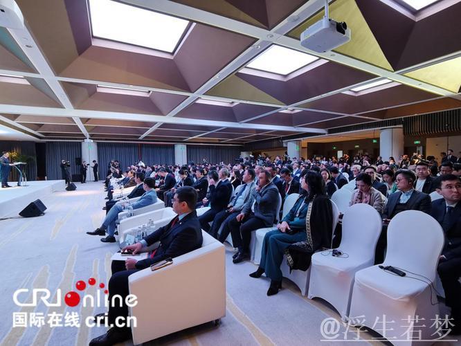 习近平同哈萨克斯坦总统托卡耶夫会谈